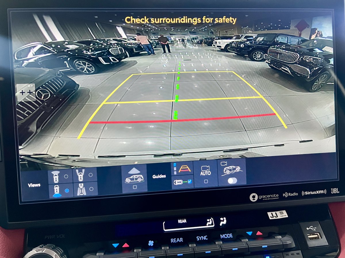 Toyota Sequoia 2024 #16 Toyota Sequoia 2024 imagen de coche #16