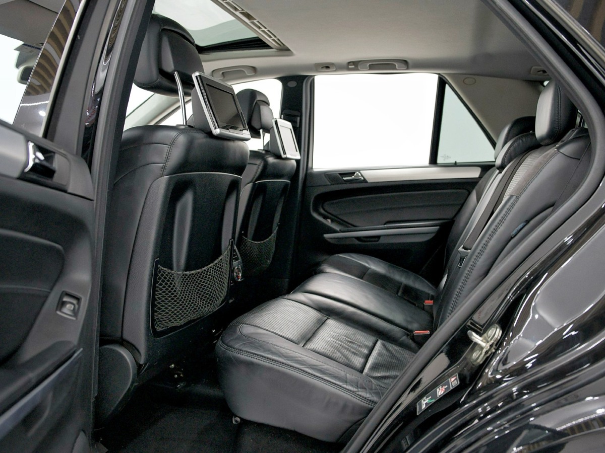 Mercedes-Benz M AMG 2010 #16 Mercedes-Benz M AMG 2010 صورة سيارة #16