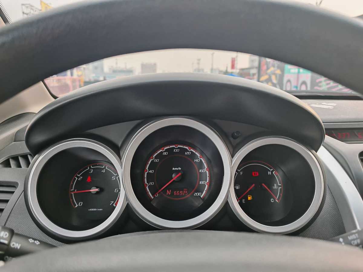 Changan CX20 2015 imagen de coche #16