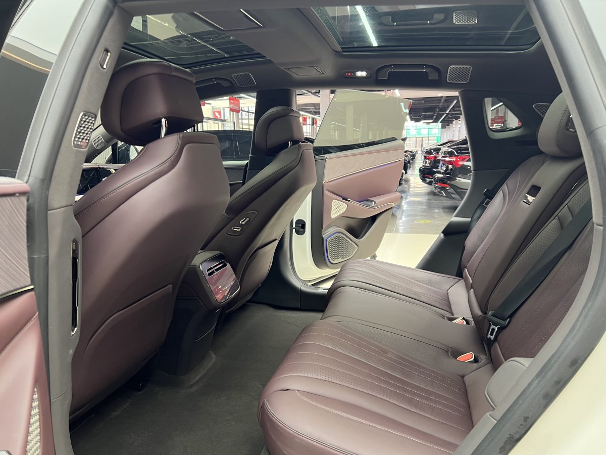 Denza Z9GT 2024 #16 Denza Z9GT 2024 car image #16