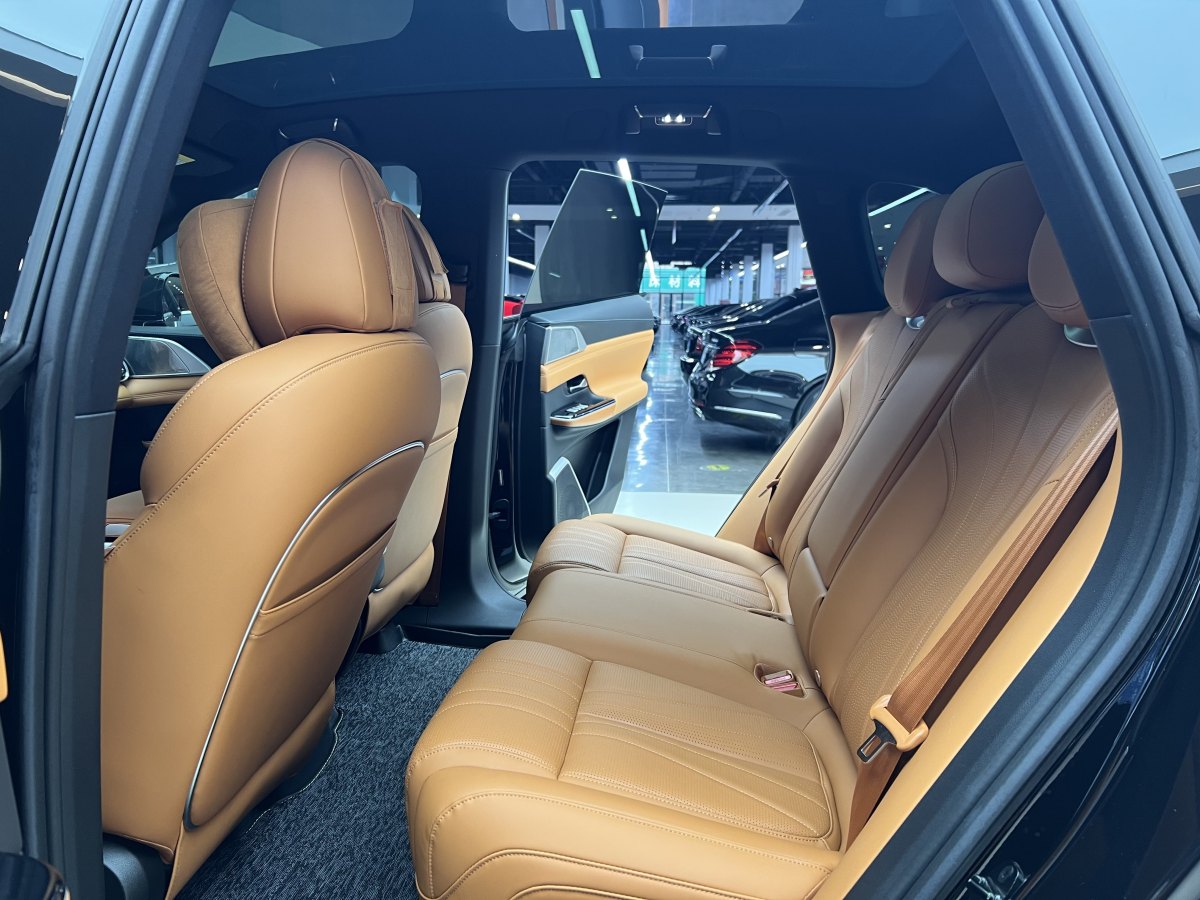 Xpeng G9 2024 immagine di auto #16