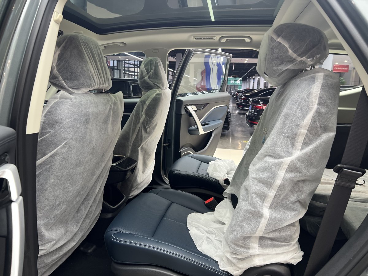 GEELY JiaJi 2025 car image #16