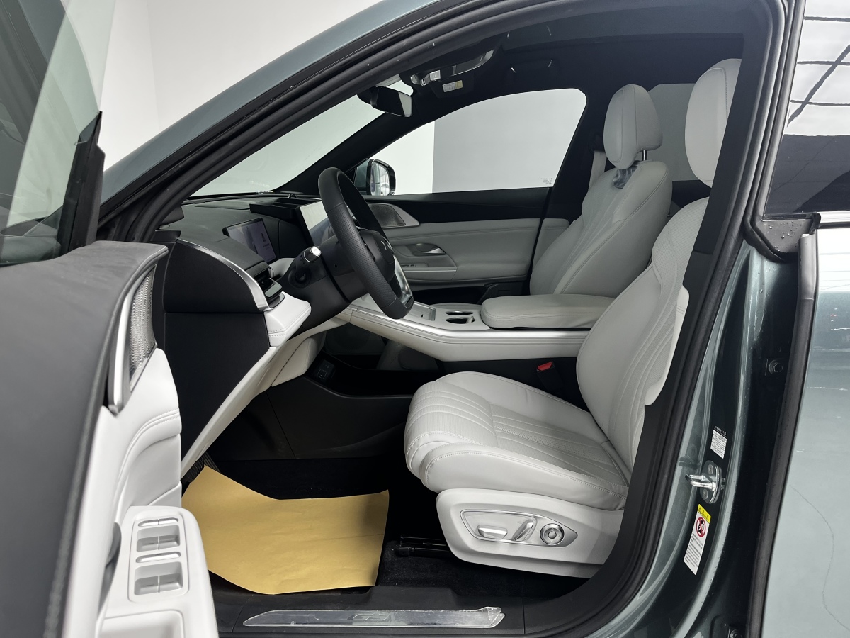 Xpeng G9 2023 immagine di auto #16