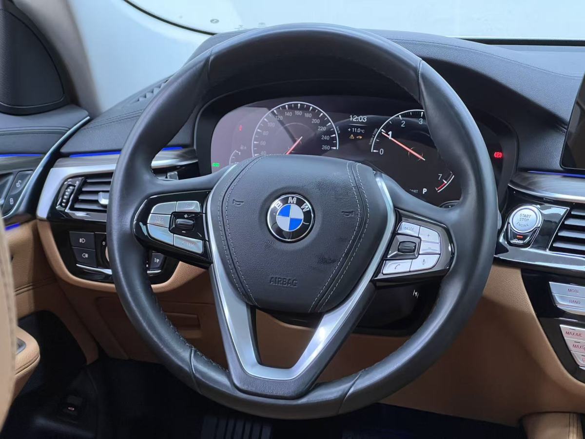 BMW 6 Series GT 2019 car image #16