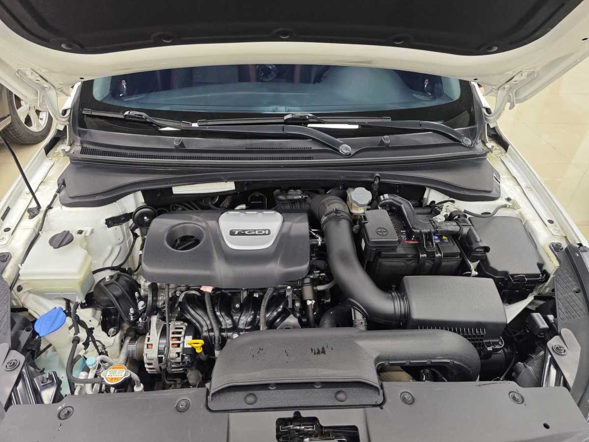 Kia K5 2018 imagen de coche #16