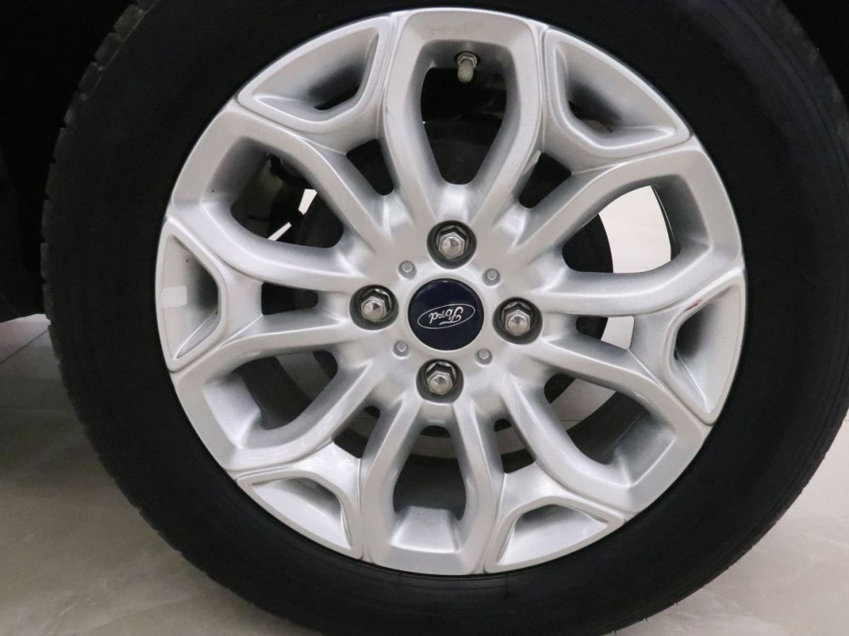 Ford EcoSport 2014 car image #16