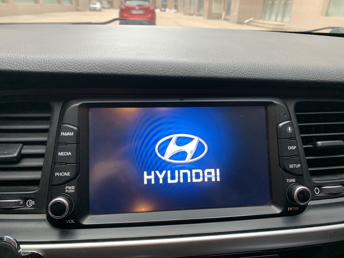 Hyundai Mistra 2017 car image #16