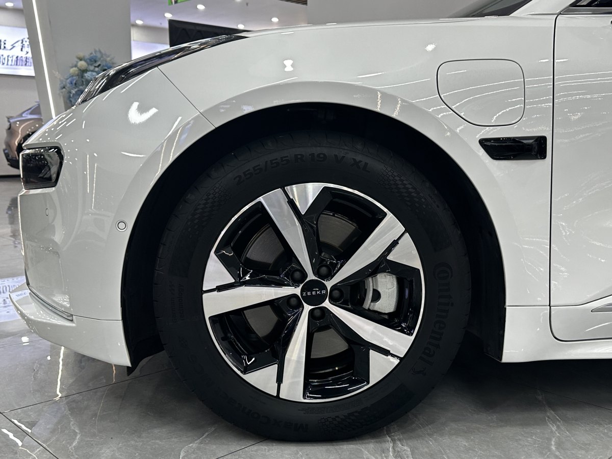Zeekr 001 FR 2023 صورة سيارة #16
