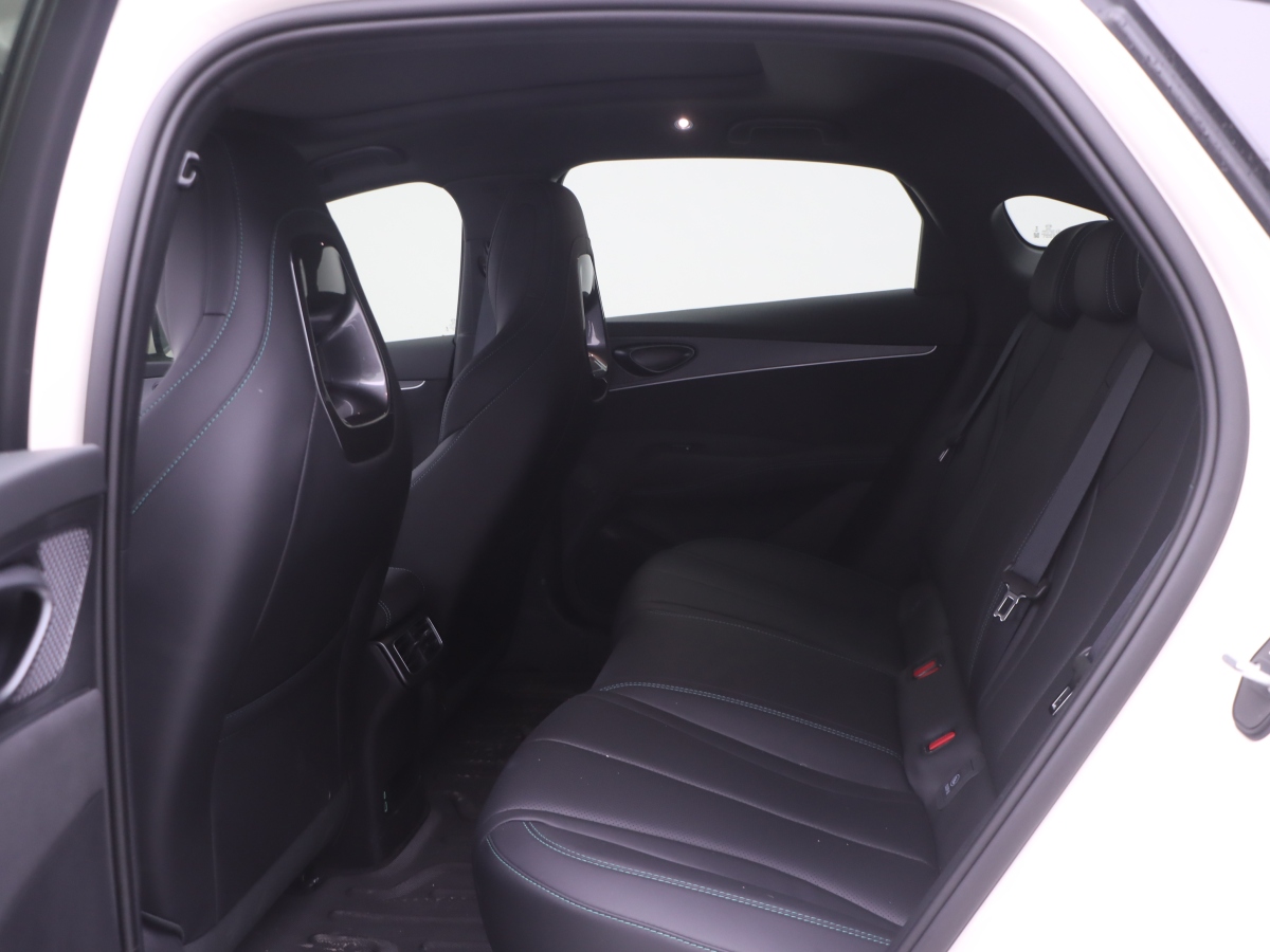 BYD Seal 06 DM-i 2025 immagine di auto #16