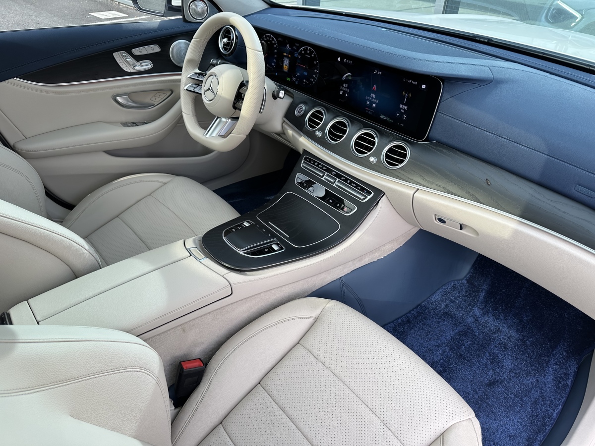 Mercedes-Benz E Class New Energy 2022 car image #16