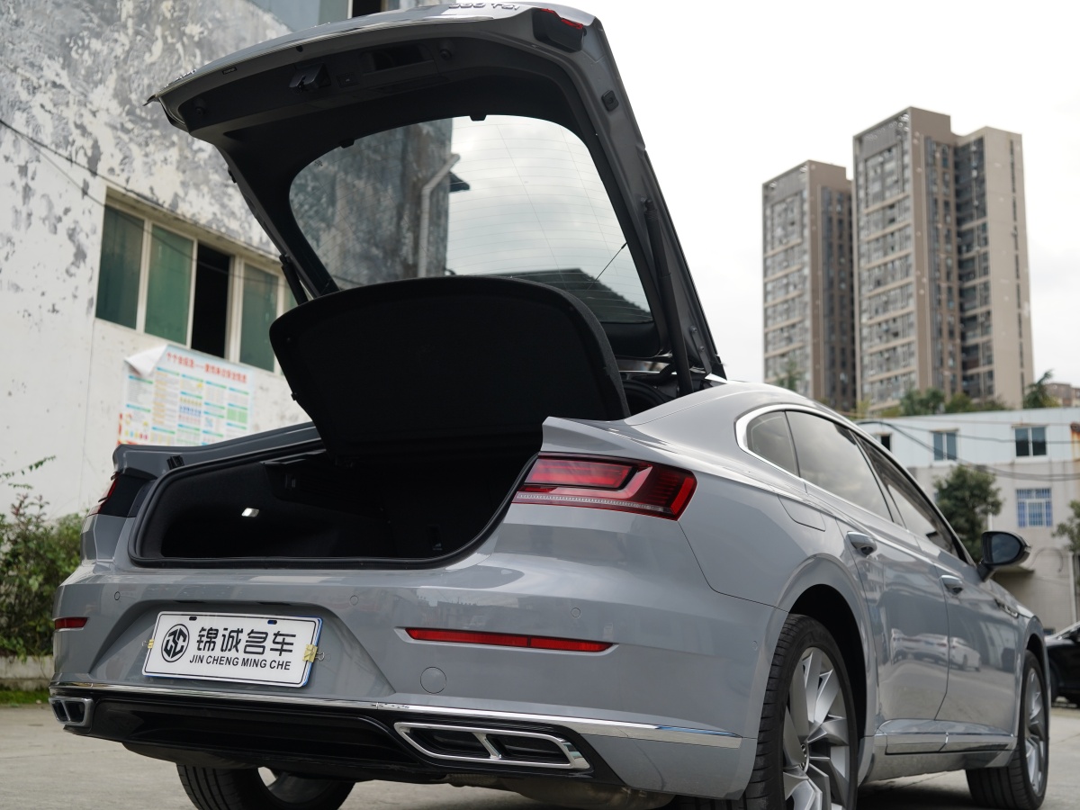 Volkswagen CC 2024 car image #16