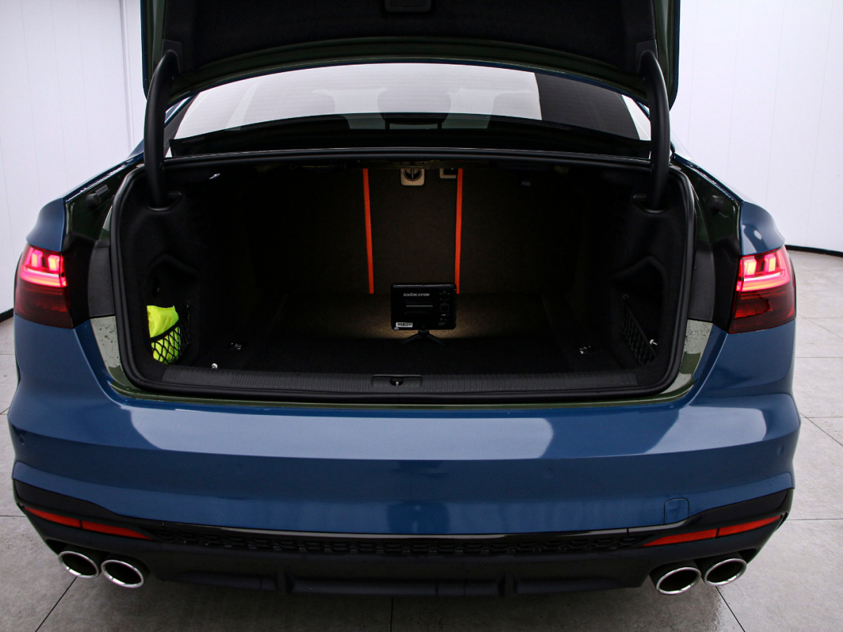 Audi S4 2023 #16 Audi S4 2023 صورة سيارة #16