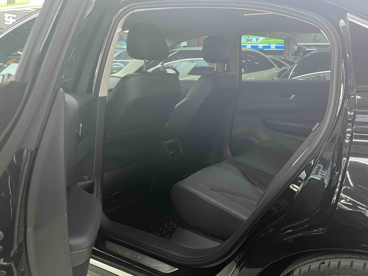 HongQi H5 PHEV 2023 car image #16