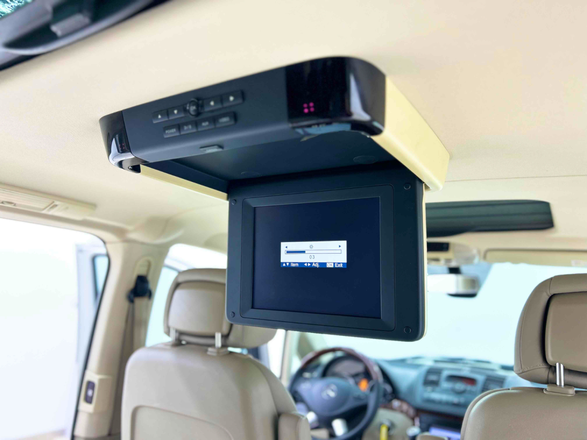 Mercedes-Benz Viano (Imported) 2014 car image #16