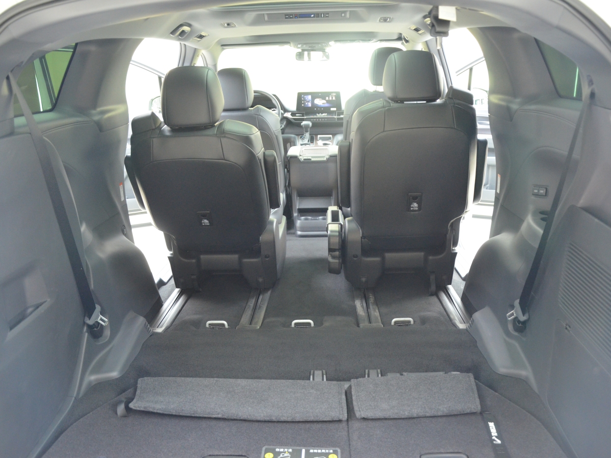 Toyota Granvia 2025 #16 Toyota Granvia 2025 immagine di auto #16