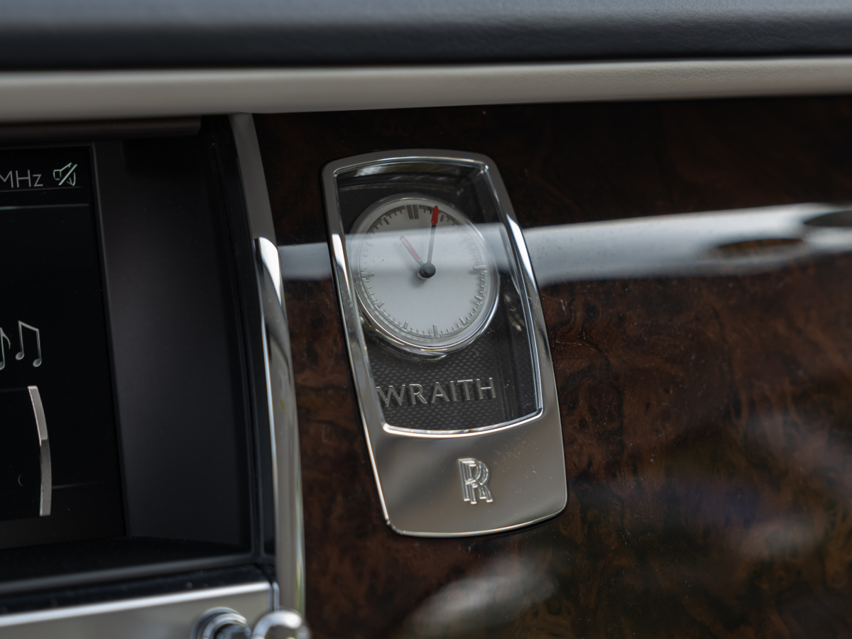 Rolls-Royce Wraith 2018 #16 Rolls-Royce Wraith 2018 car image #16