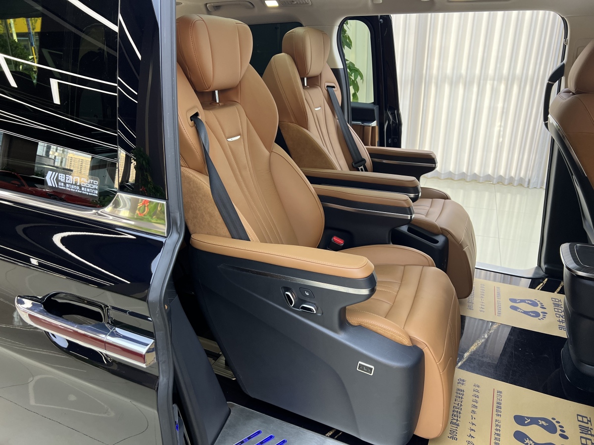 HongQi HQ9 2023 #16 HongQi HQ9 2023 car image #16