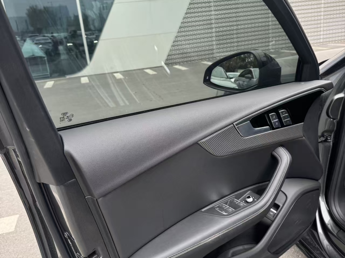 Audi RS 3 2024 car image #16