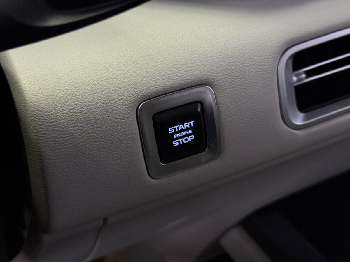 GEELY ICON 2023 car image #16