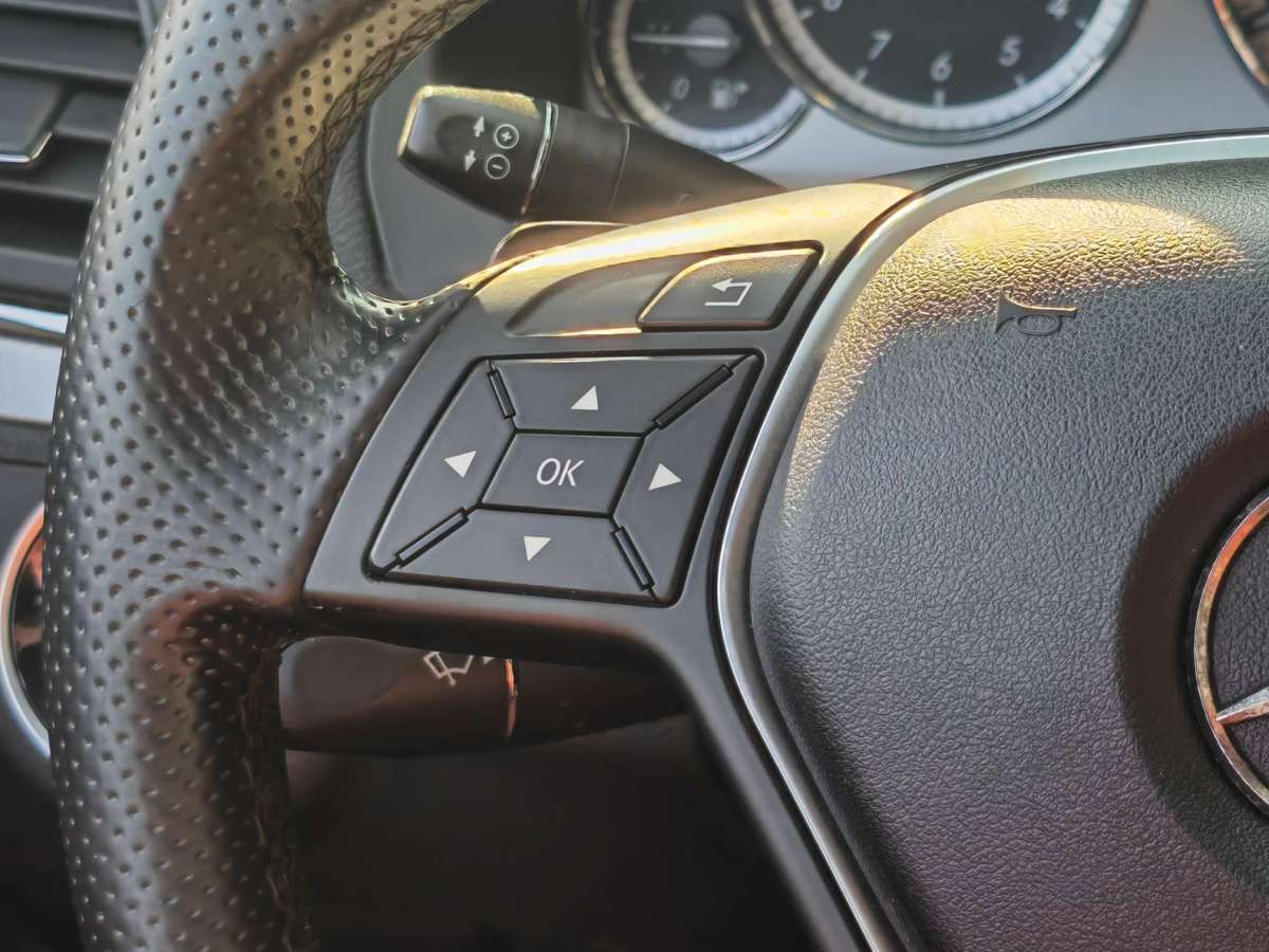 Mercedes-Benz E Class (Imported) 2013 car image #16