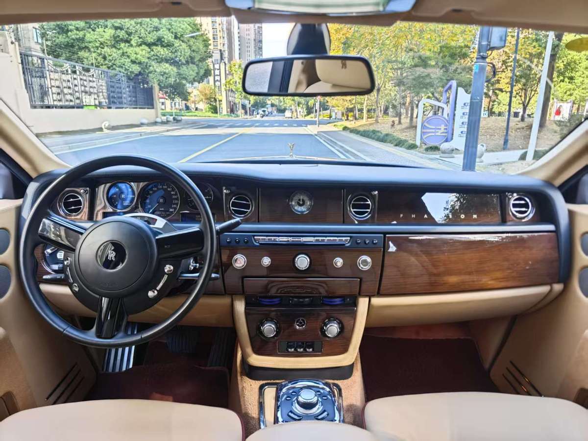 劳斯莱斯 幻影 2013 汽车图片 #16