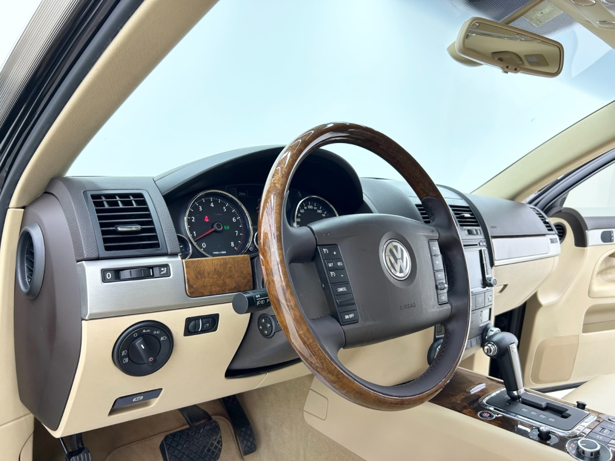 Volkswagen Touareg 2008 #16 Volkswagen Touareg 2008 car image #16