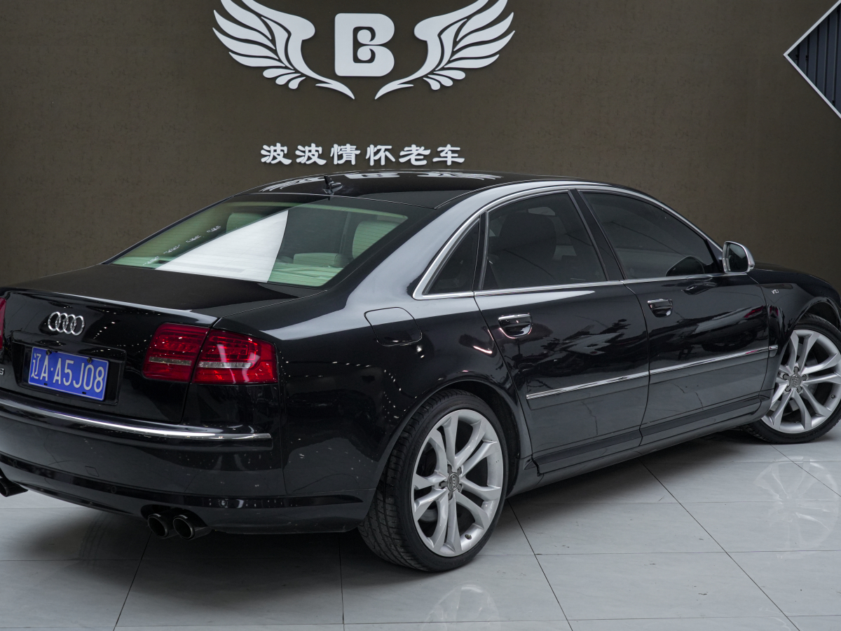 Audi S8 2009 car image #16