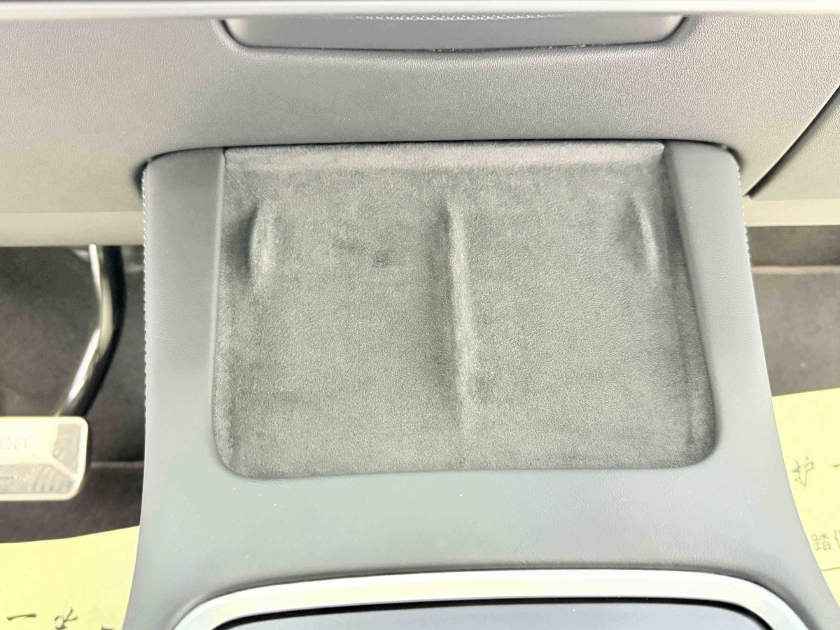 Tesla Model Y 2023 #16 Tesla Model Y 2023 car image #16
