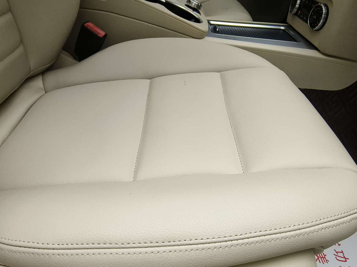 Mercedes-Benz GLK Class 2014 car image #16