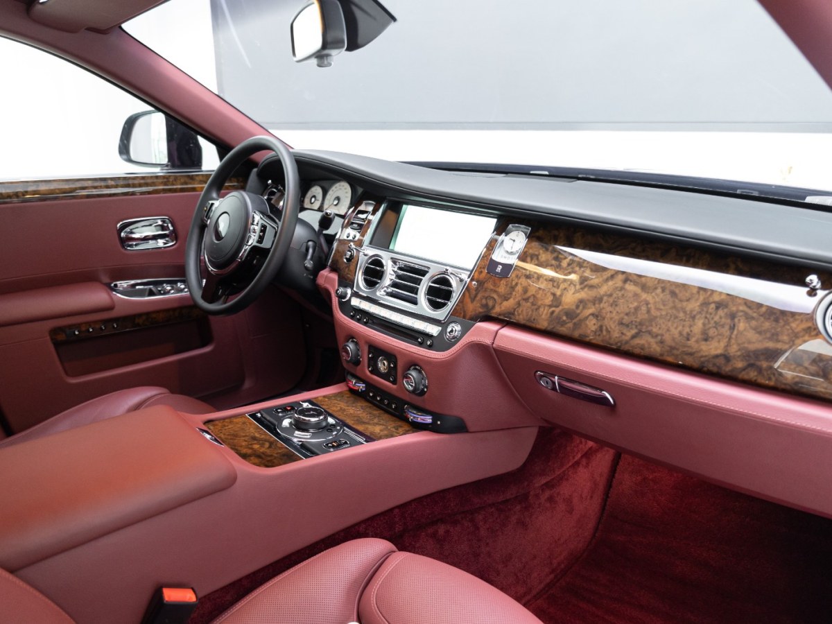 劳斯莱斯 古思特 2015 #16 劳斯莱斯 古思特 2015 汽车图片 #16