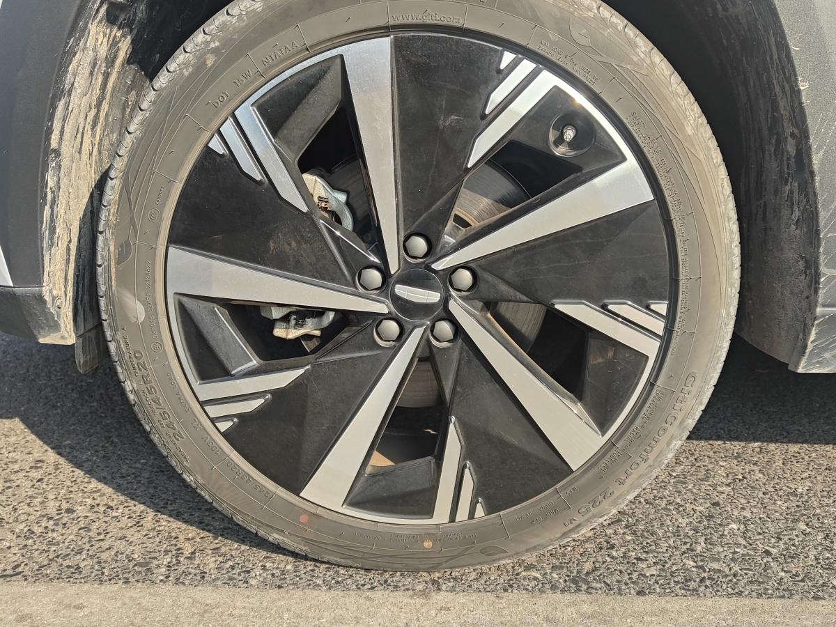 GEELY Boyue L 2024 car image #16