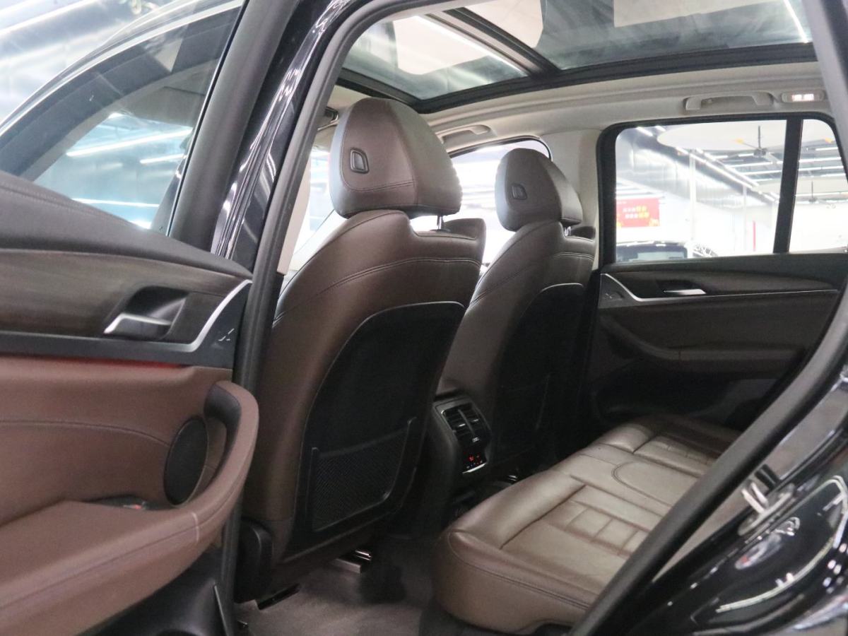 BMW X3 2019 car image #16