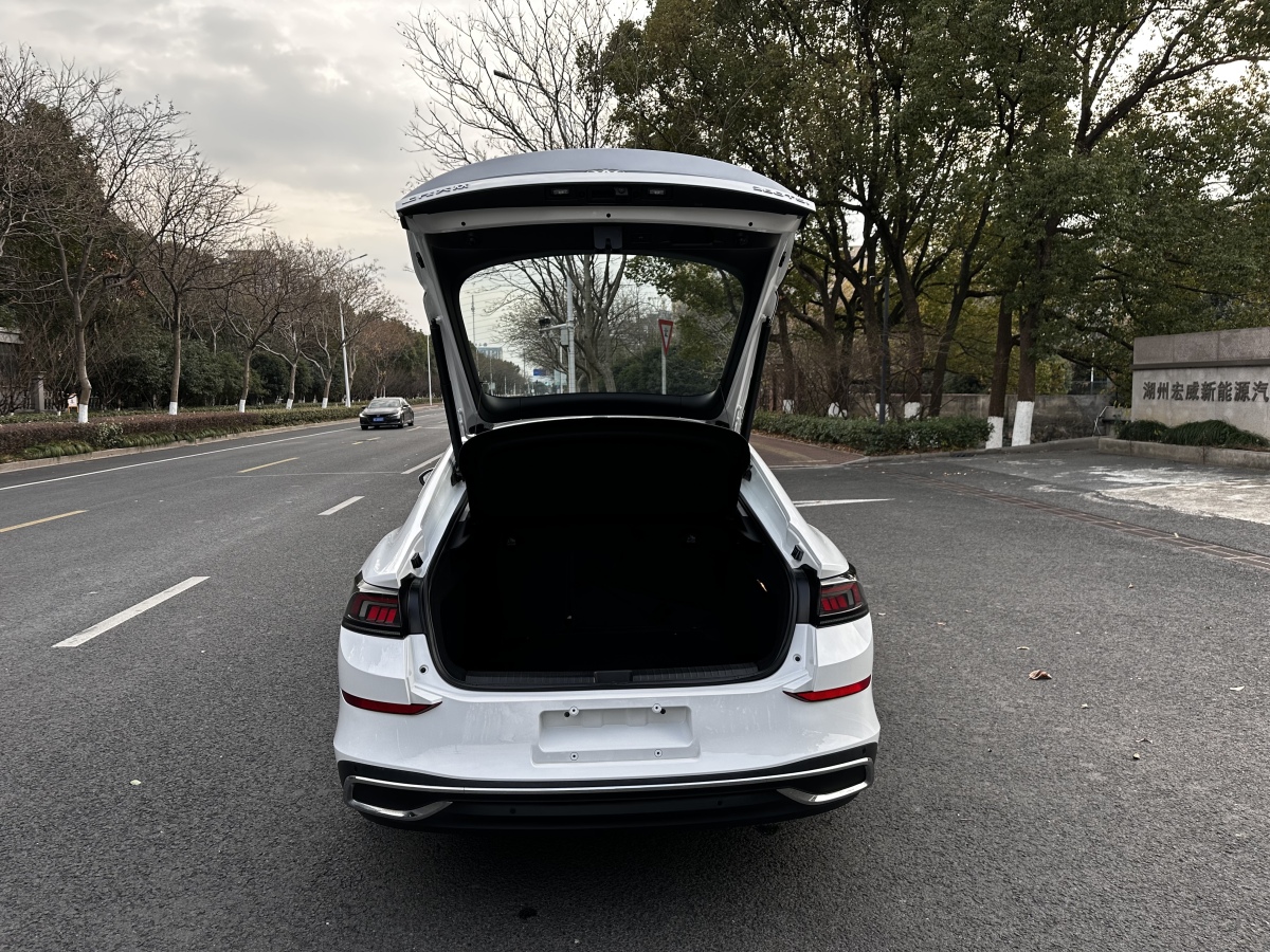 Volkswagen Lamando 2023 imagem de carro #16