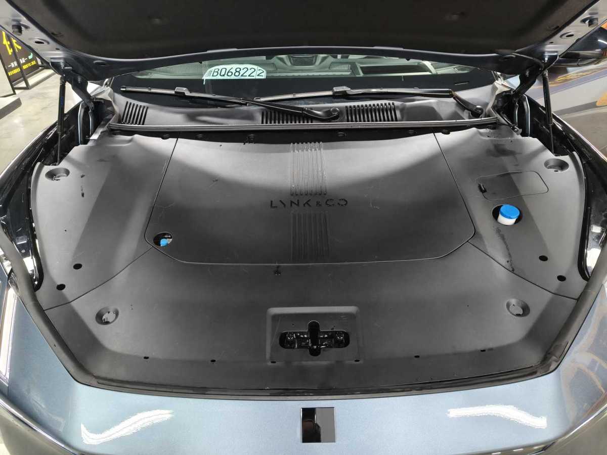 Lynk & Co Z10 2024 car image #16