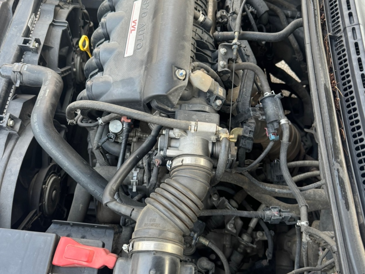 BYD F3 2015 car image #16