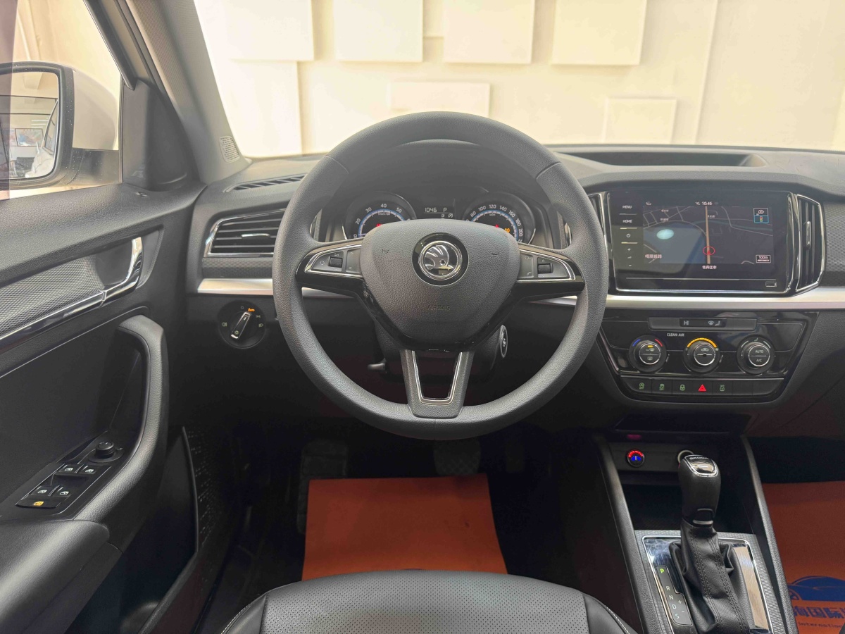 Skoda Kamiq 2021 car image #16