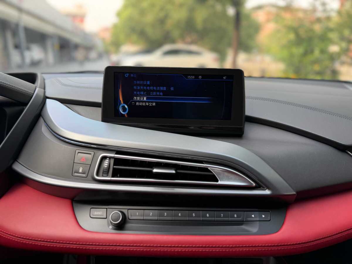 BMW i8 2017 car image #16