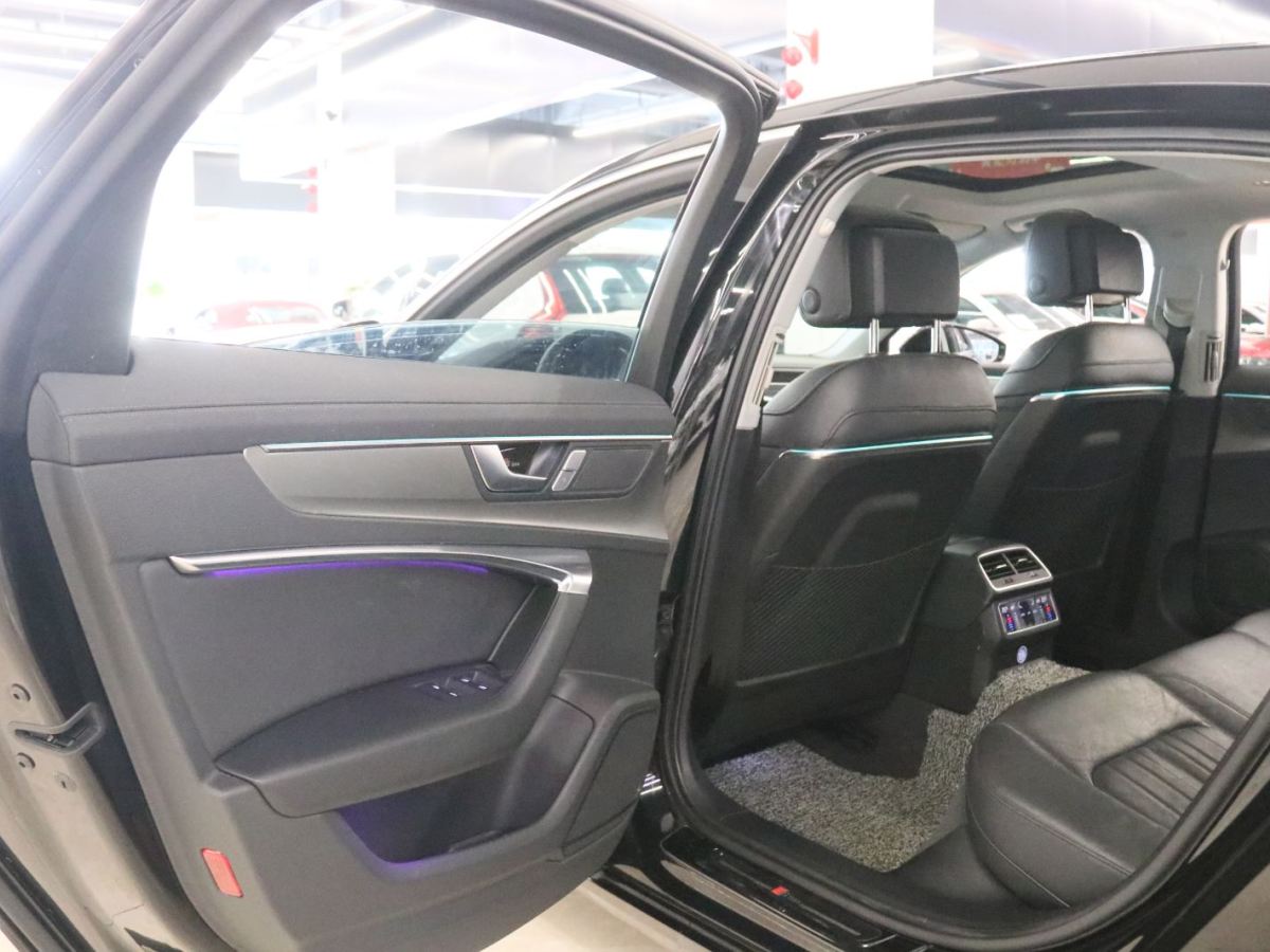 Audi 2020 car image #16