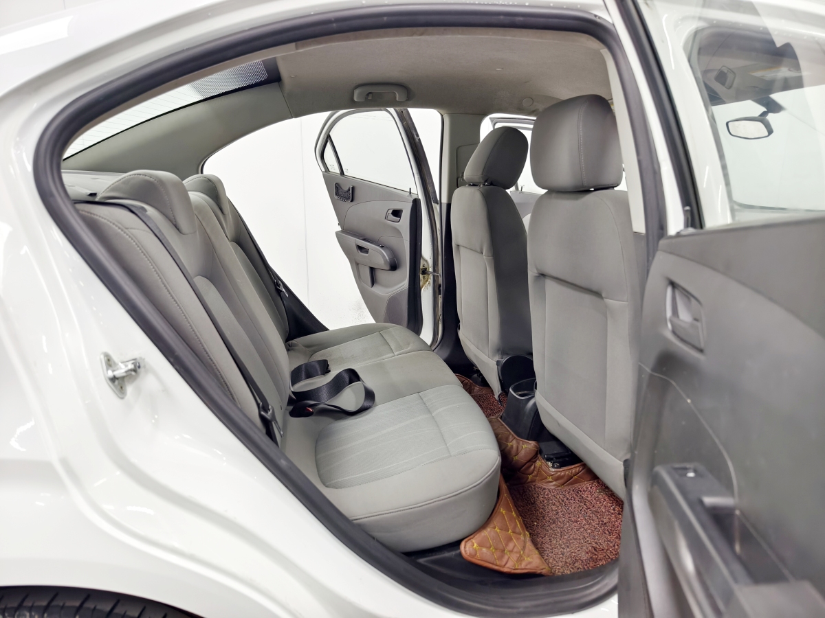 雪佛兰 爱唯欧 2013 #16 雪佛兰 爱唯欧 2013 汽车图片 #16