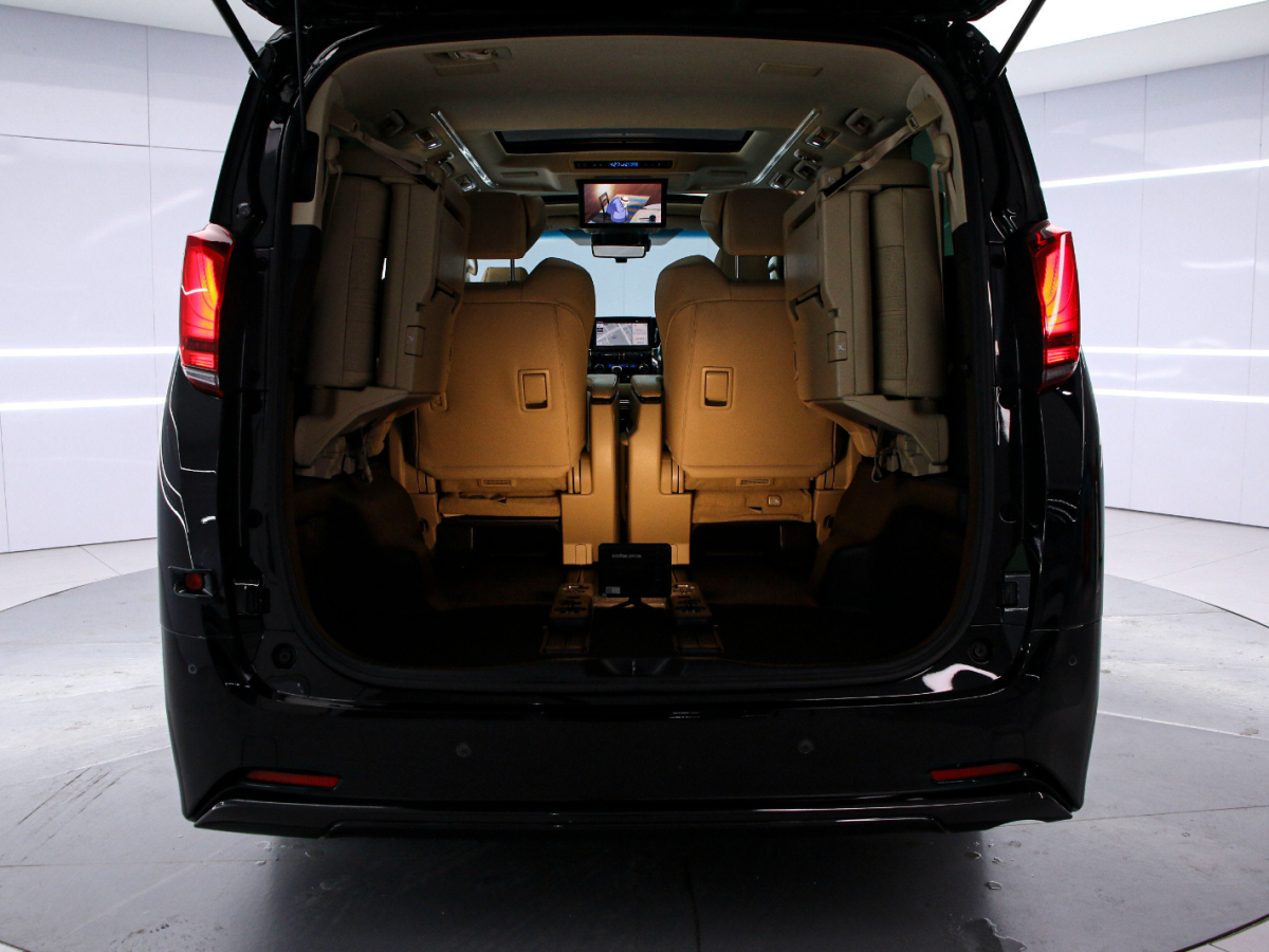 Toyota Alphard 2022 #16 Toyota Alphard 2022 car image #16