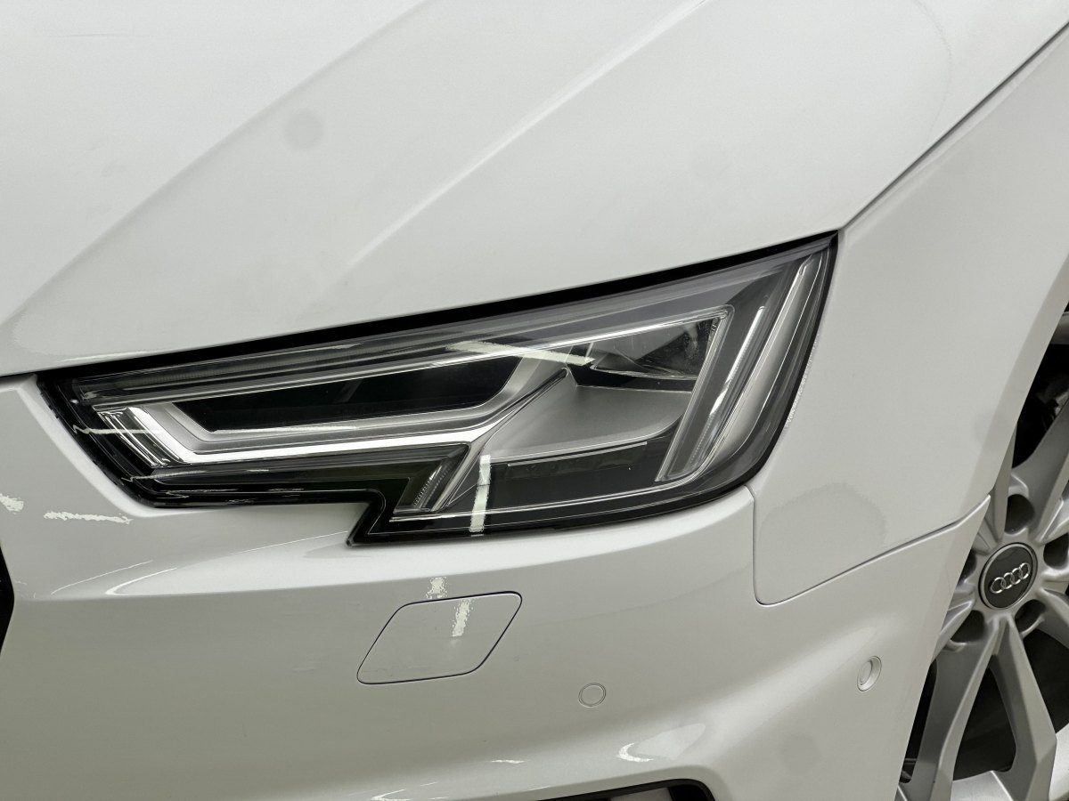 Audi A4L 2019 #16 Audi A4L 2019 car image #16