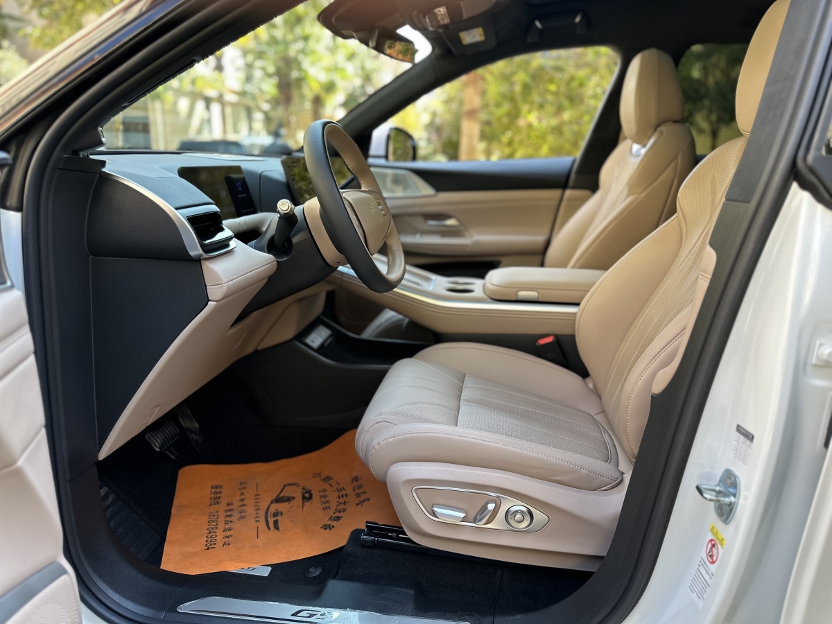 Xpeng G9 2025 imagem de carro #16