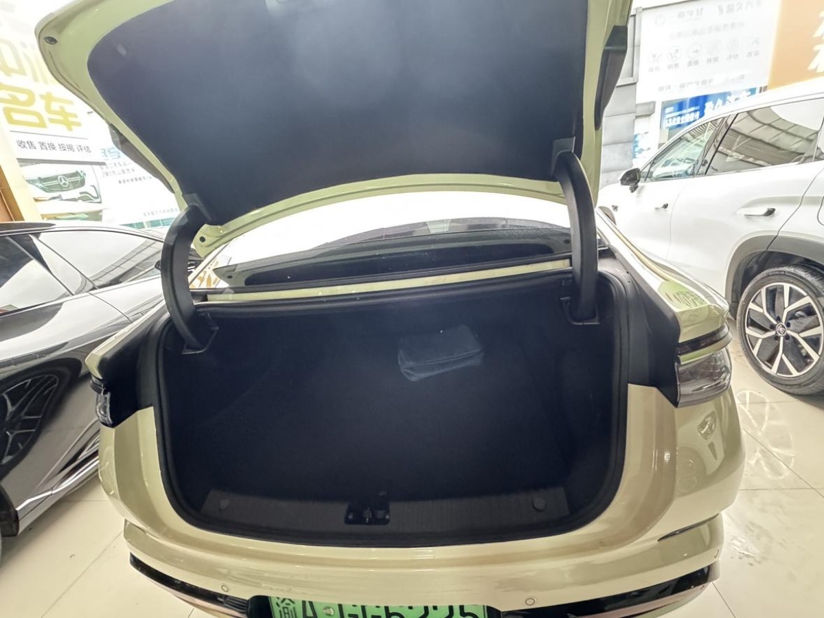 BYD Seal 07 DM-i 2025 car image #16