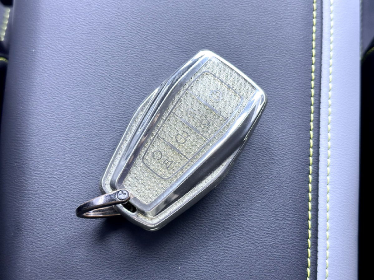 GEELY Coolray 2024 car image #16