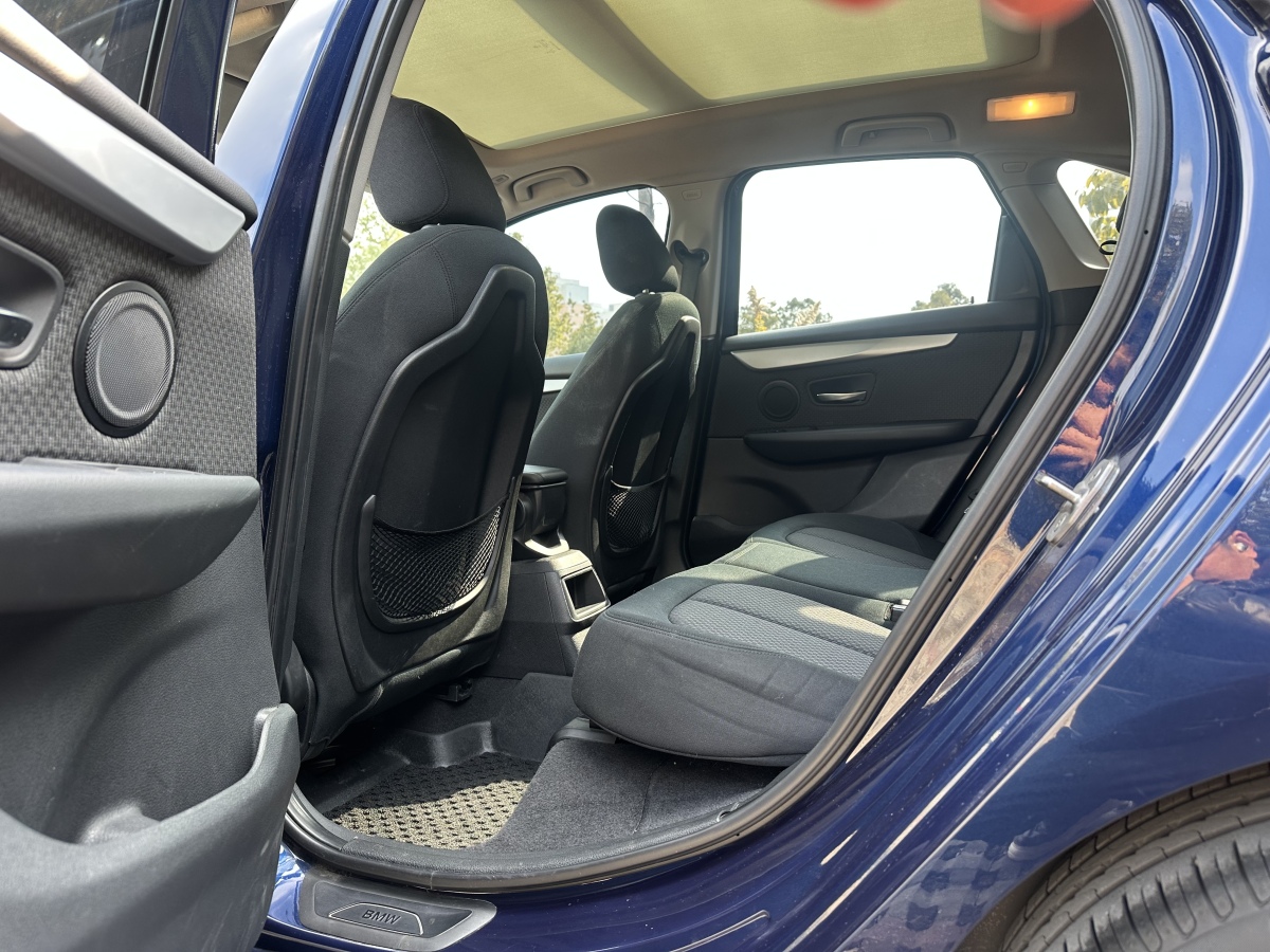 BMW 2 Series Tourer 2016 car image #16