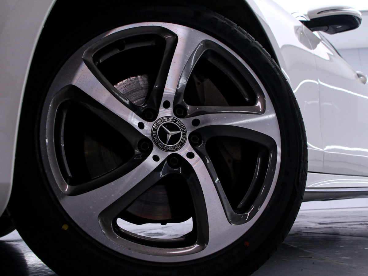 Mercedes-Benz E Class 2017 изображение автомобиля #16