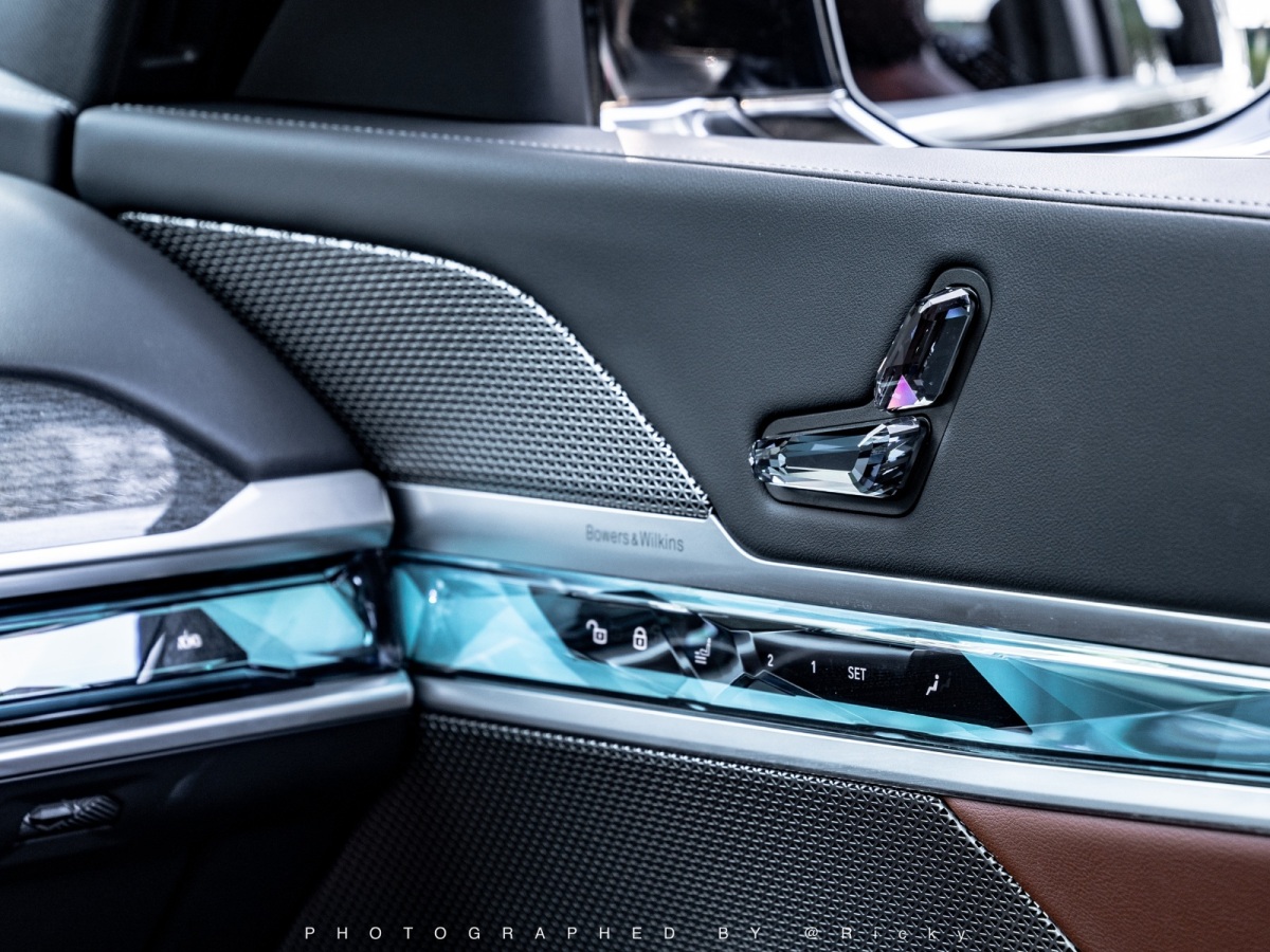 BMW 7 Series 2023 #16 BMW 7 Series 2023 car image #16