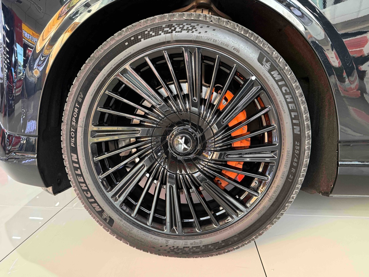 Xpeng G9 2025 صورة سيارة #16