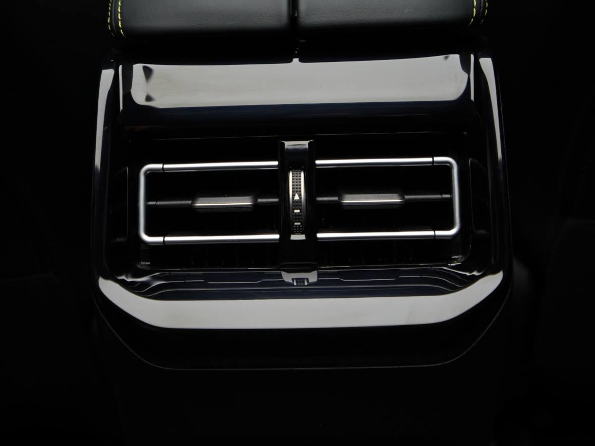 Forthing T5 EVO 2023 #16 Forthing T5 EVO 2023 car image #16