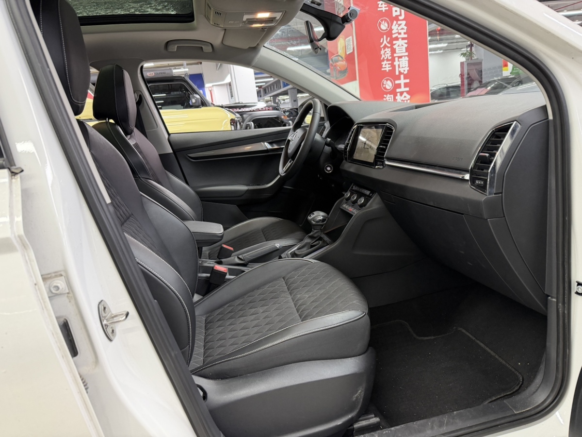 Skoda Karoq 2019 изображение автомобиля #16